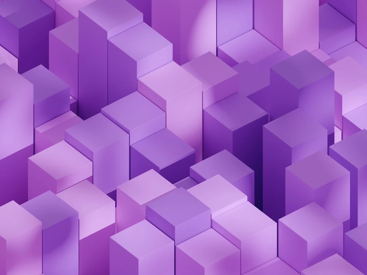 Verschieden hohe, viereckige Säulen in lila und rosa
